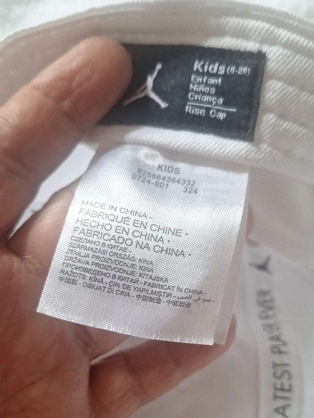 Nike White Cap with Black Jumpman Logo Gorra De Nino